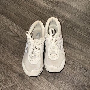 New Balance Sneakers
